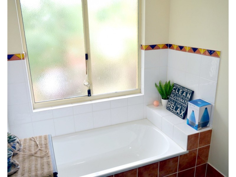 28 Dunkalli Crescent, Wongaling Beach QLD 4852