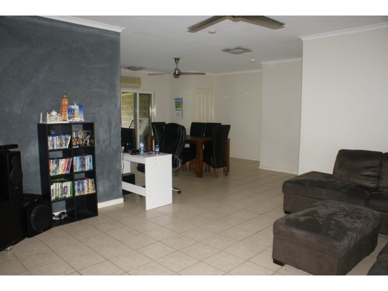 15 George Street, Silkwood QLD 4856