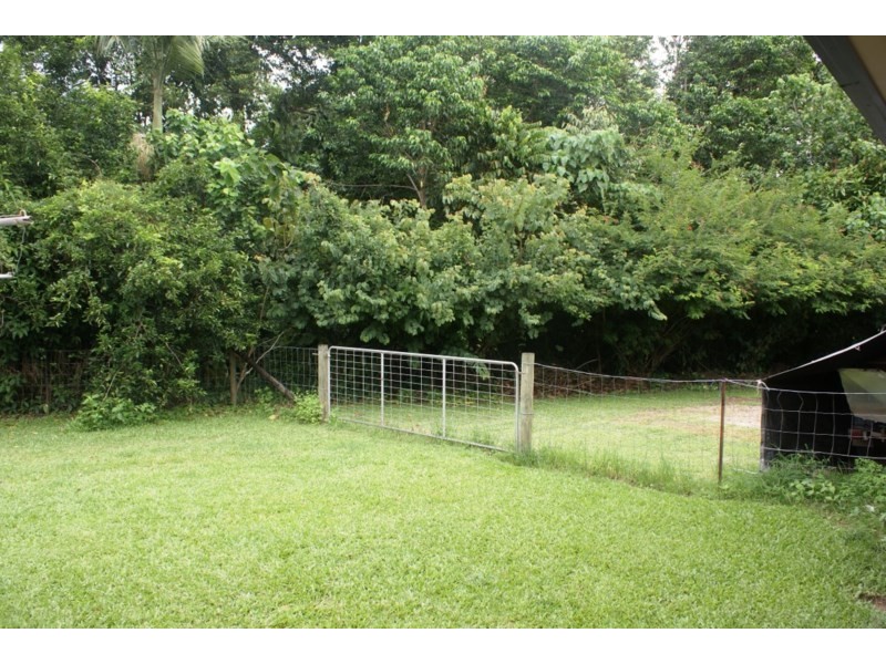 15 George Street, Silkwood QLD 4856