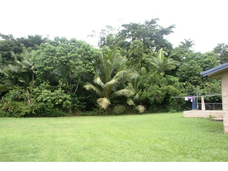 15 George Street, Silkwood QLD 4856