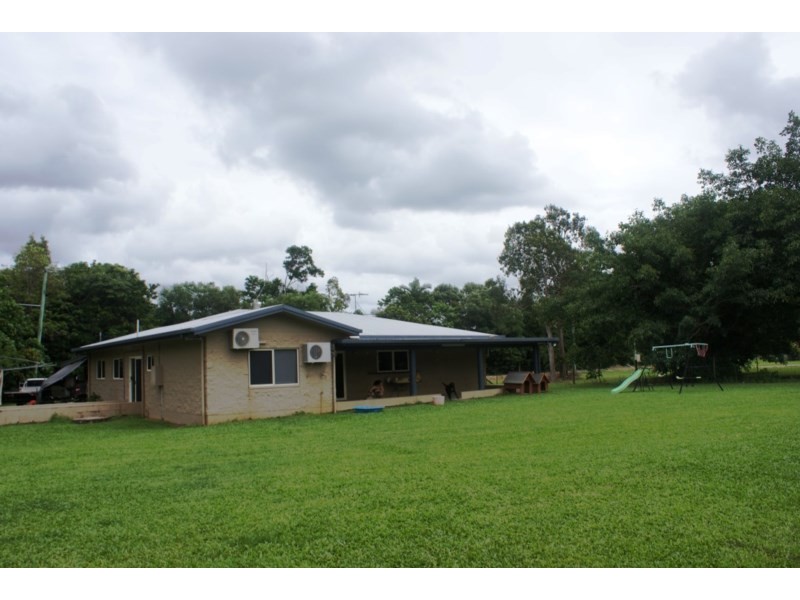 15 George Street, Silkwood QLD 4856