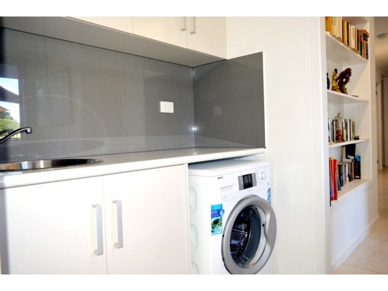 11 Endeavour Avenue, Mission Beach QLD 4852