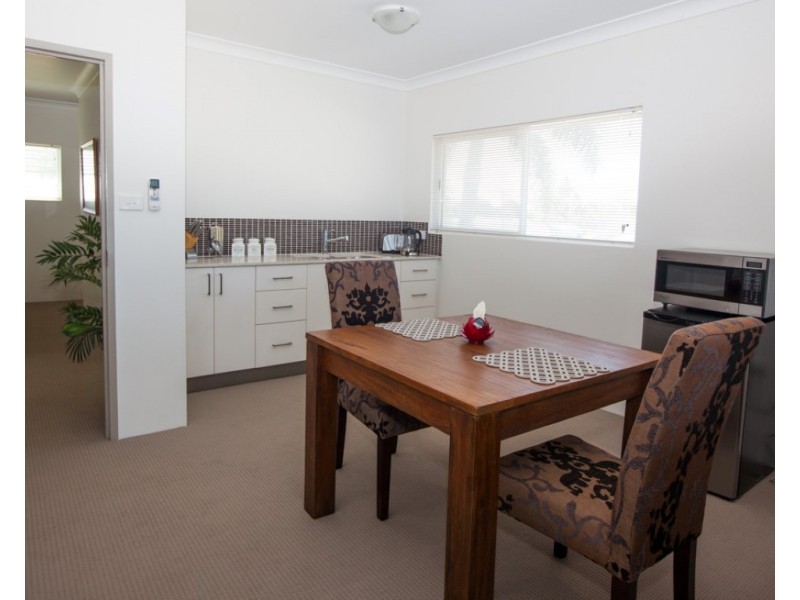 12 Taylor Street, Tully Heads QLD 4854