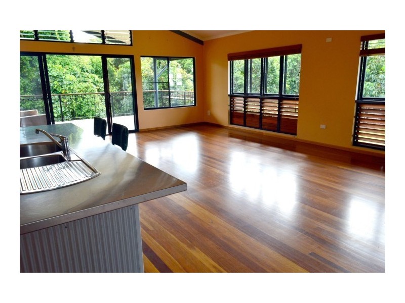 65 Holland Street, Wongaling Beach QLD 4852