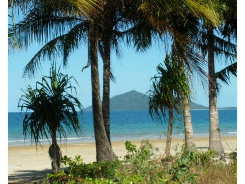 4 Nivosa Court, Mission Beach QLD 4852
