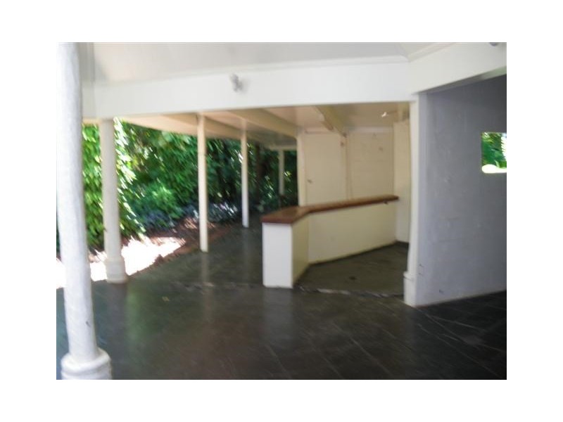 1 Cutten Street, Mission Beach QLD 4852