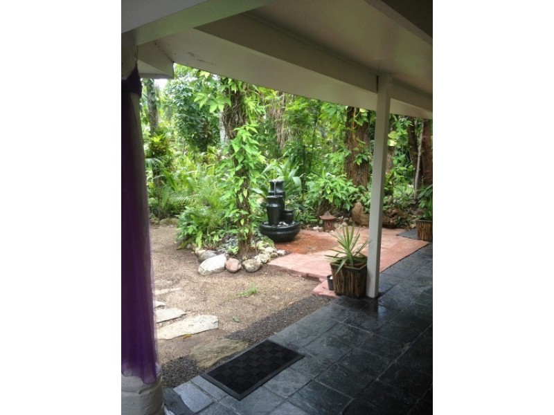 1 Cutten Street, Mission Beach QLD 4852