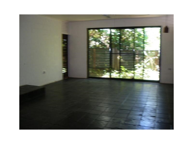 1 Cutten Street, Mission Beach QLD 4852