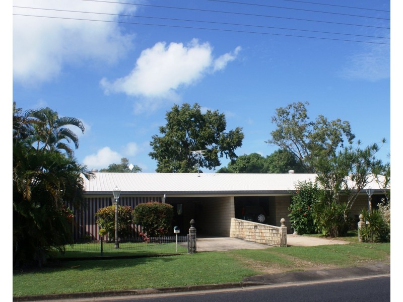 8 Melaleuca Drive, Tully Heads QLD 4854