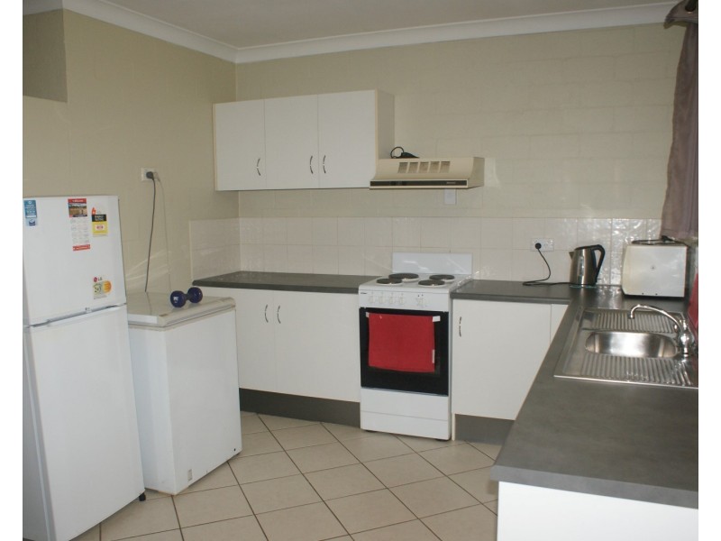 8 Melaleuca Drive, Tully Heads QLD 4854