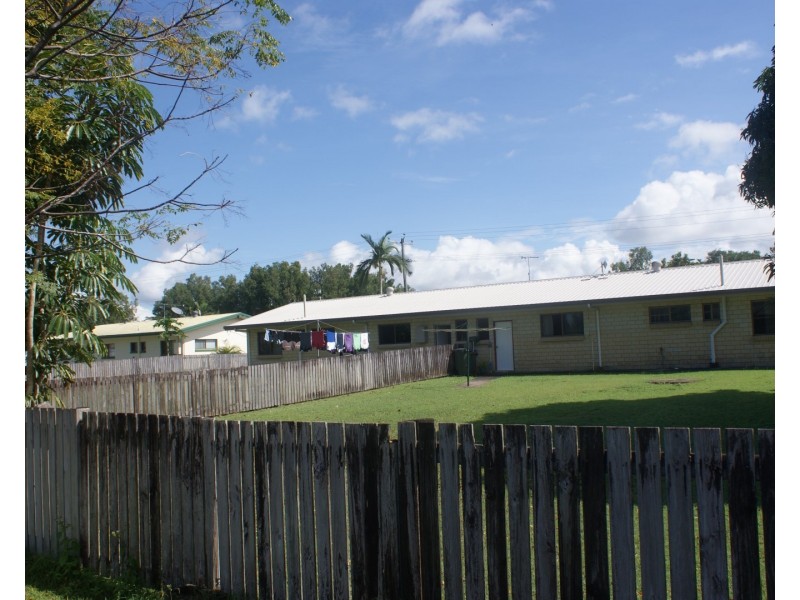 8 Melaleuca Drive, Tully Heads QLD 4854