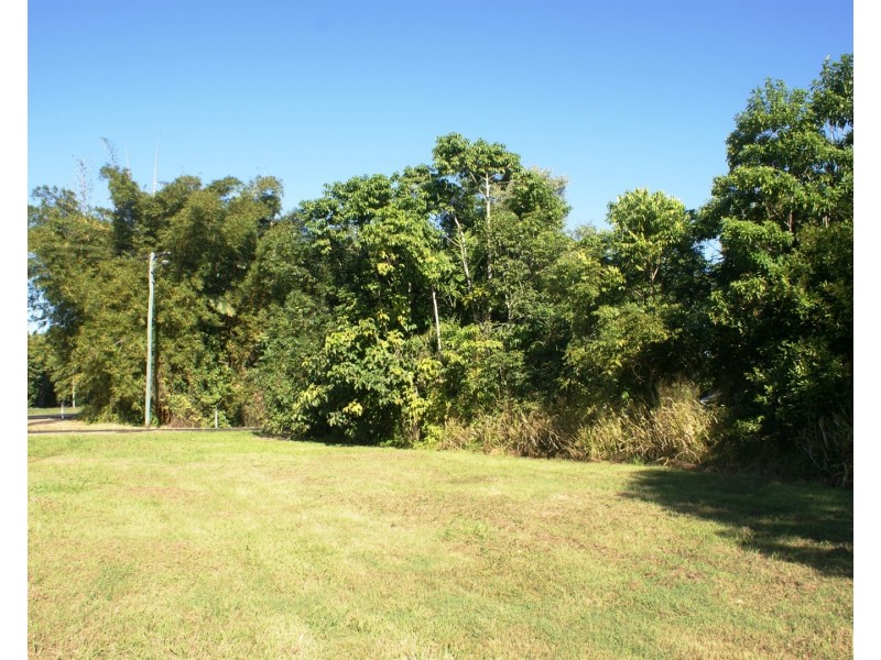 129 Silkwood Japoon Road, Silkwood QLD 4856