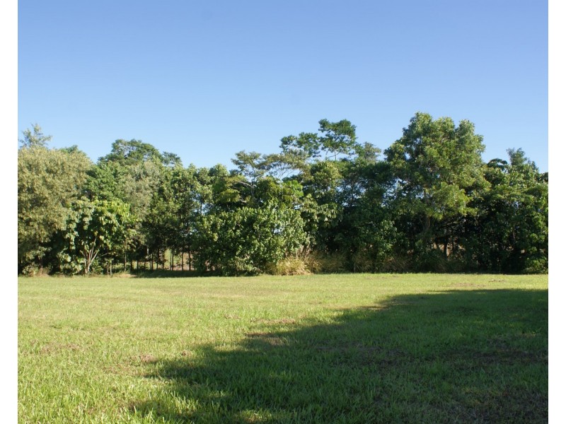 131 Silkwood Japoon Road, Silkwood QLD 4856