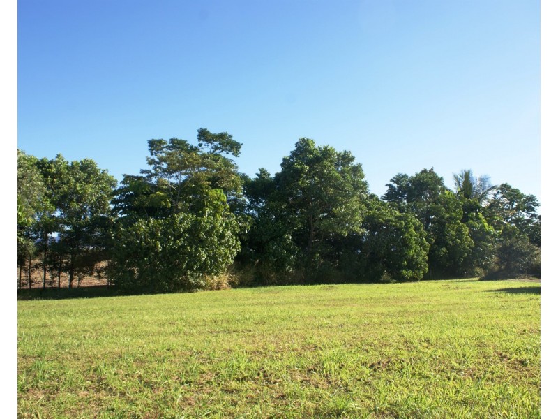 131 Silkwood Japoon Road, Silkwood QLD 4856