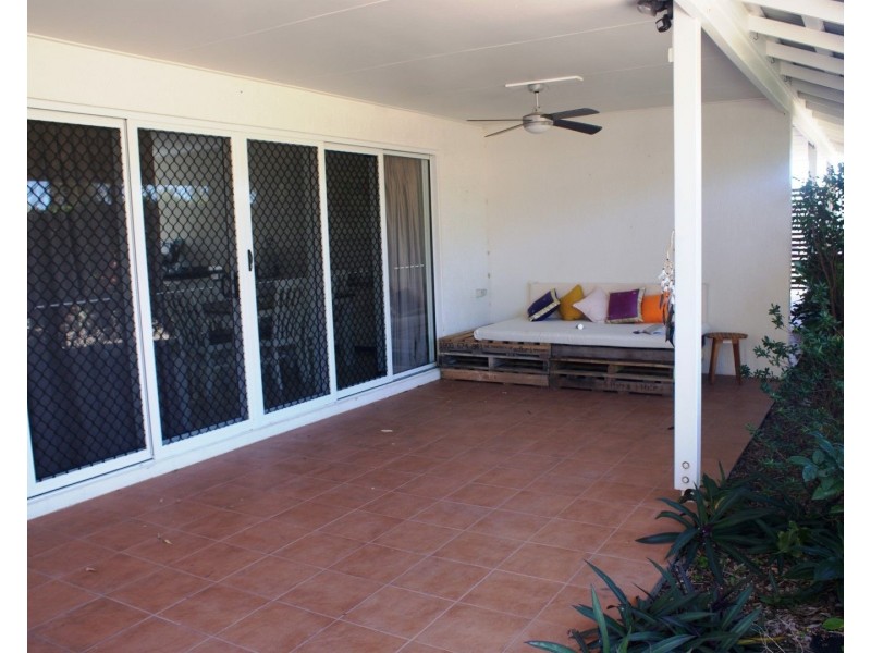2/19 Mariner Drive, South Mission QLD 4852