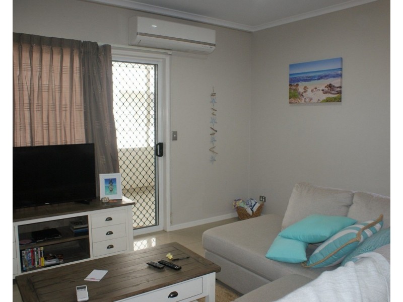 2/19 Mariner Drive, South Mission QLD 4852