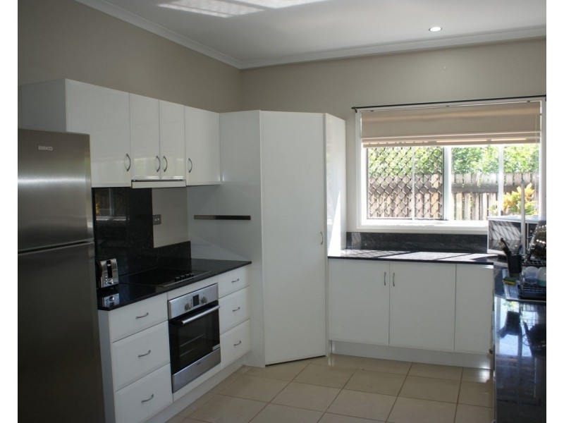 2/19 Mariner Drive, South Mission QLD 4852