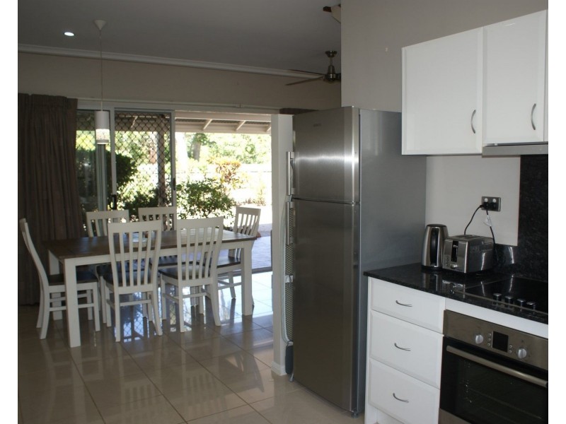 2/19 Mariner Drive, South Mission QLD 4852