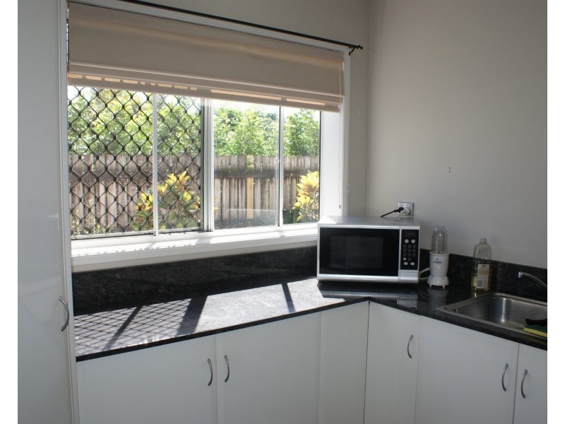 2/19 Mariner Drive, South Mission QLD 4852