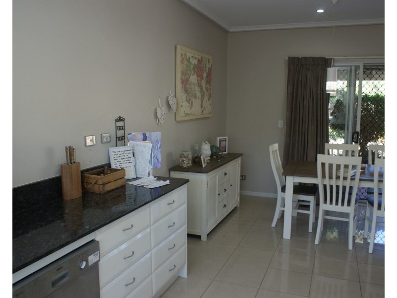 2/19 Mariner Drive, South Mission QLD 4852