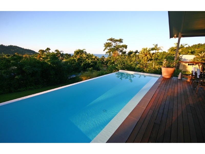 Mission Beach QLD 4852