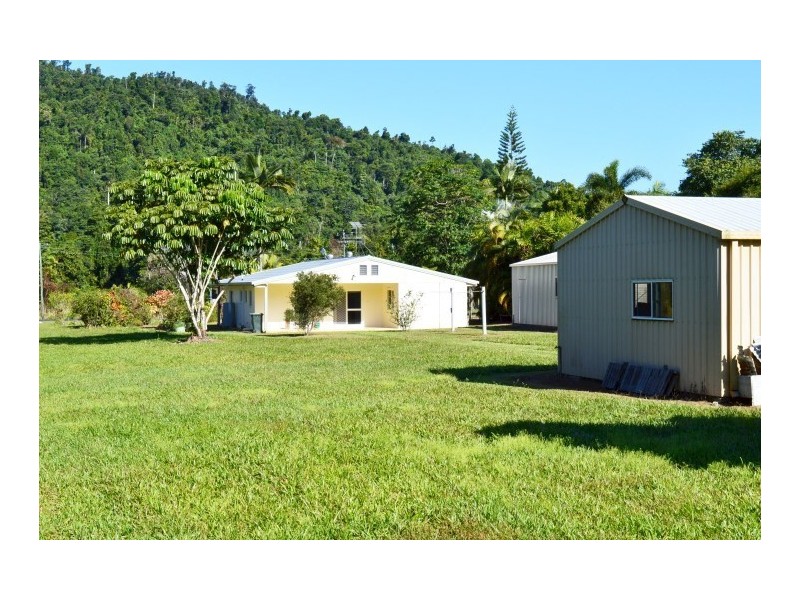 1231 Old Tully Road, El Arish QLD 4855