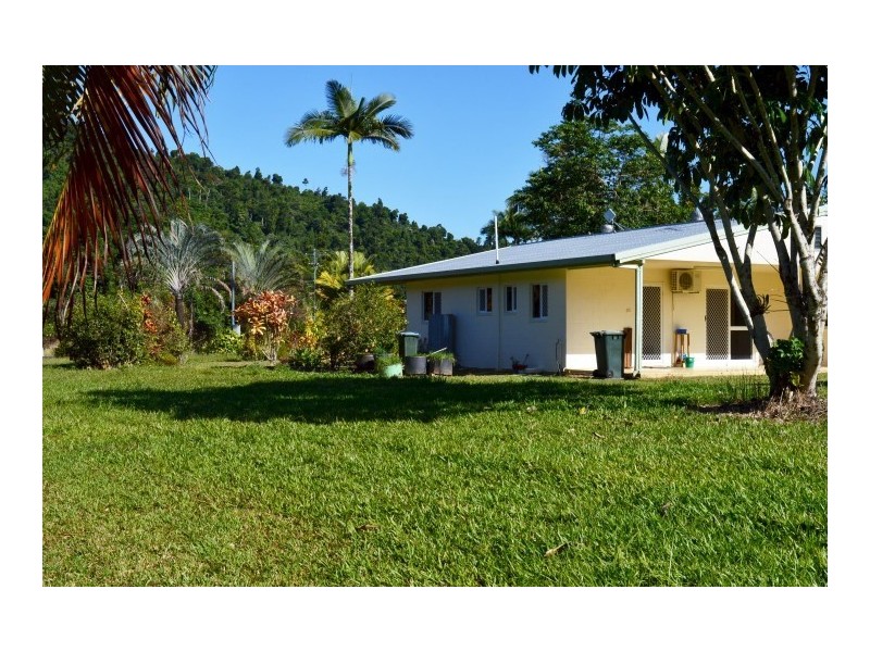 1231 Old Tully Road, El Arish QLD 4855