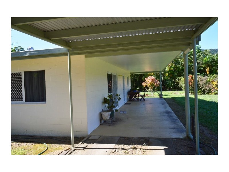 1231 Old Tully Road, El Arish QLD 4855