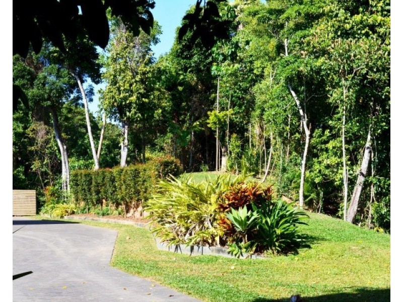 32 Mission Circle, Wongaling Beach QLD 4852