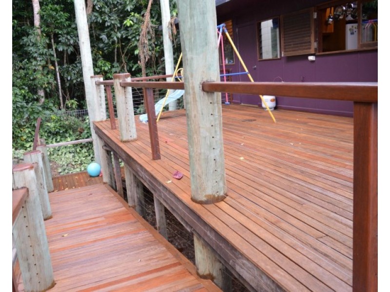 12 Endeavour Avenue, Mission Beach QLD 4852