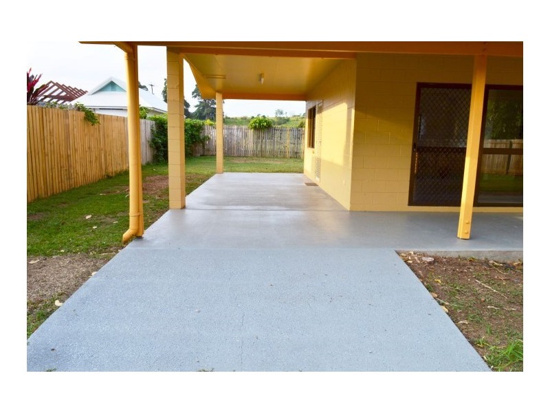 14 Casuarina Crescent, Mission Beach QLD 4852