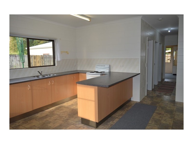 14 Casuarina Crescent, Mission Beach QLD 4852