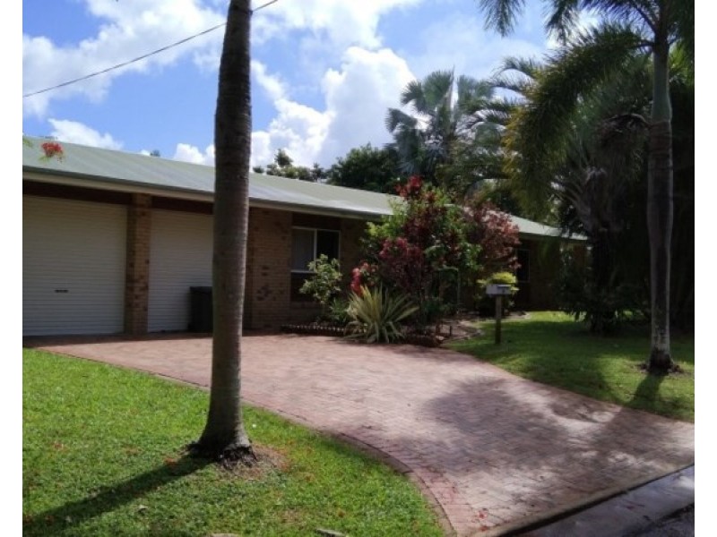1 Webb Court, Bingil Bay QLD 4852