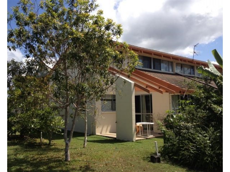 2/107 Reid Road, Wongaling Beach QLD 4852