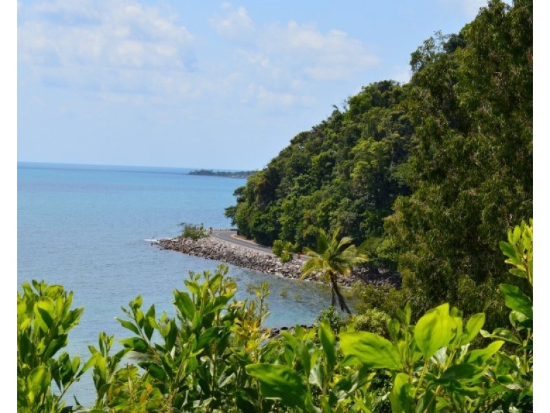 16 Cutten Street, Bingil Bay QLD 4852