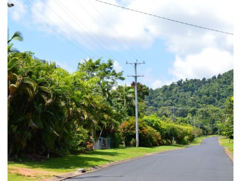 16 Cutten Street, Bingil Bay QLD 4852