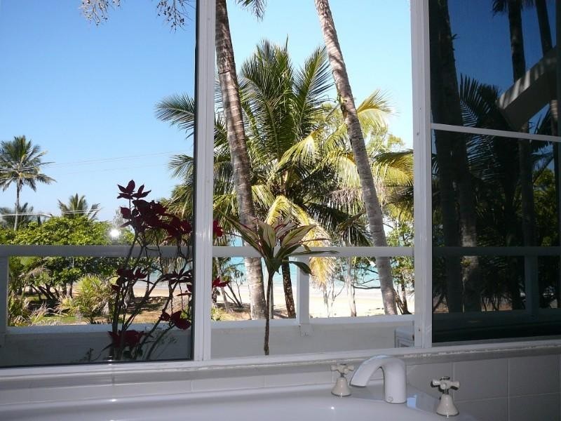 Mission Beach QLD 4852