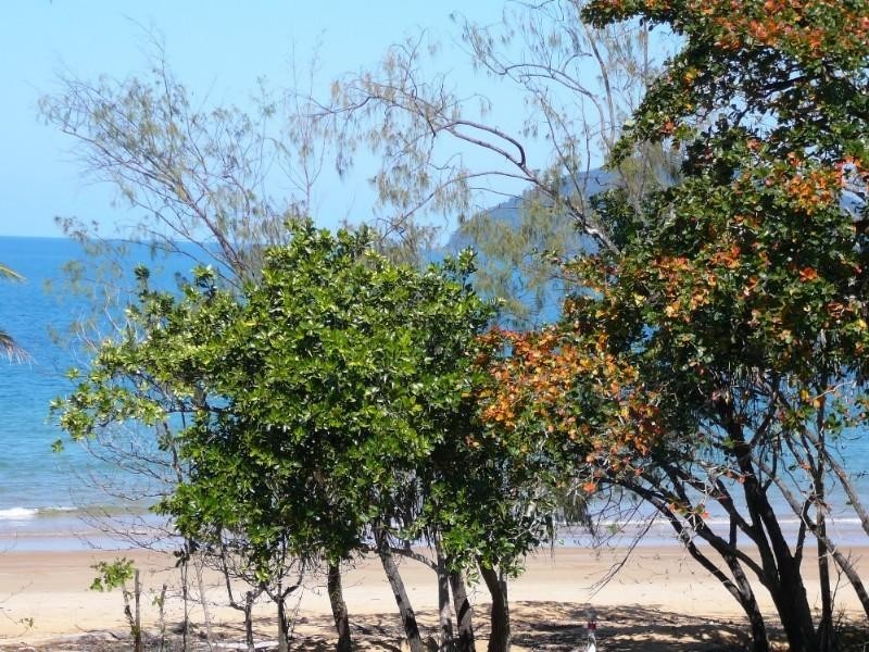 Mission Beach QLD 4852