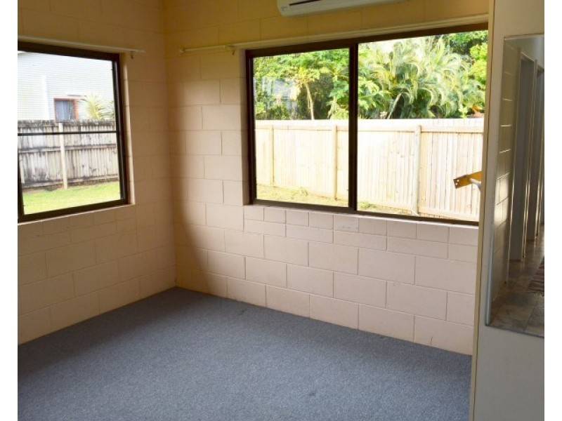 14 Casuarina Crescent, Mission Beach QLD 4852