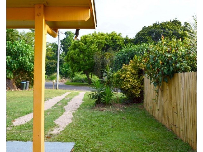 14 Casuarina Crescent, Mission Beach QLD 4852