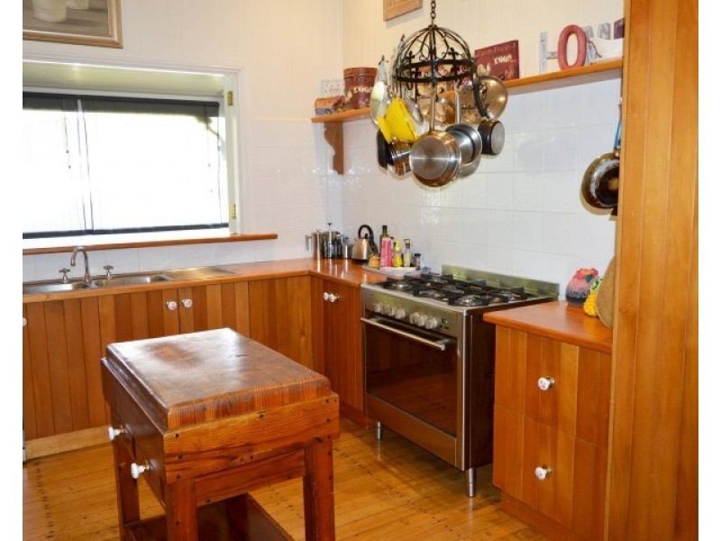 19 Kent Close, Mission Beach QLD 4852