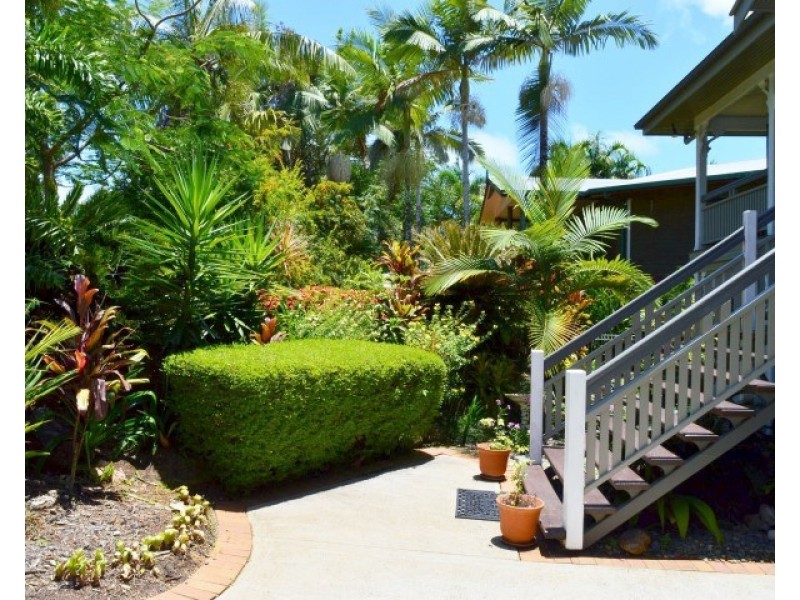19 Kent Close, Mission Beach QLD 4852