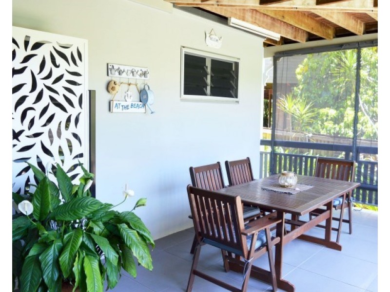 19 Kent Close, Mission Beach QLD 4852