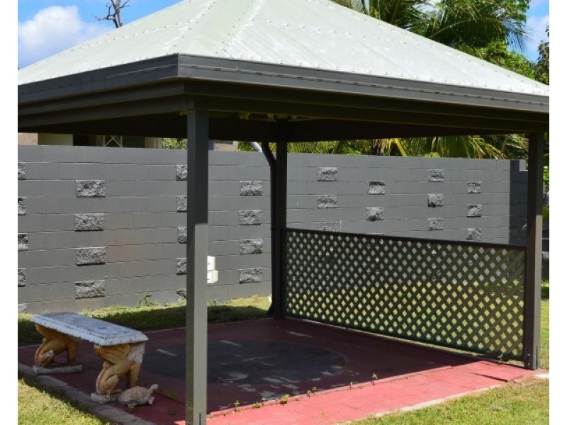 25 Holland Street, Wongaling Beach QLD 4852