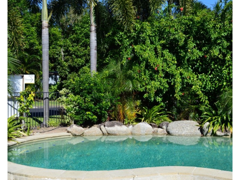27 Seafarer Street, South Mission QLD 4852
