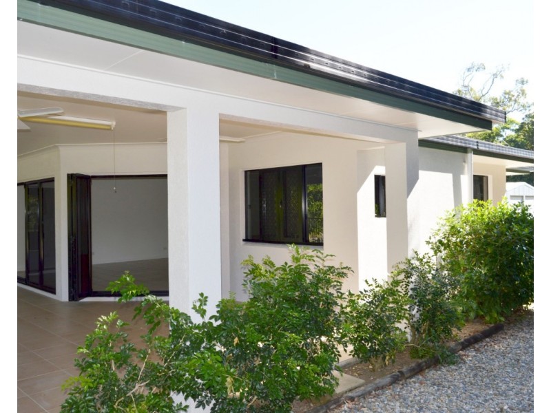 27 Seafarer Street, South Mission QLD 4852