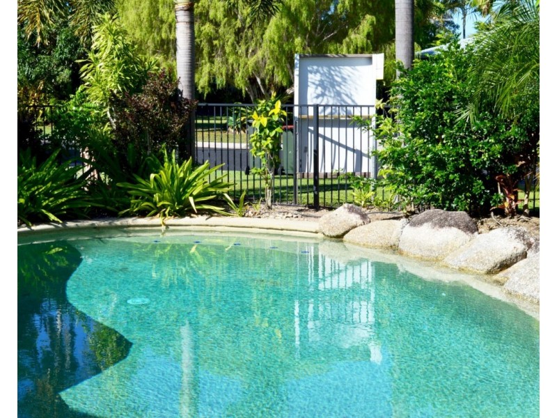 27 Seafarer Street, South Mission QLD 4852