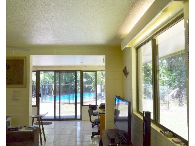 26 Mitchell Street, South Mission QLD 4852