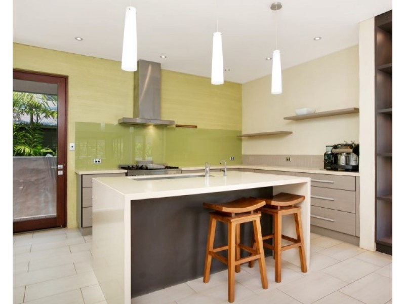 32 Reid Road, Wongaling Beach QLD 4852