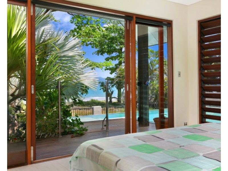32 Reid Road, Wongaling Beach QLD 4852